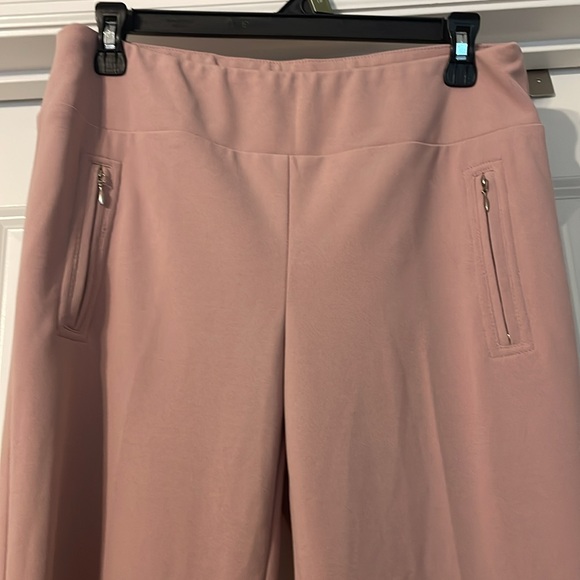 Beautiful pants - Picture 7 of 9